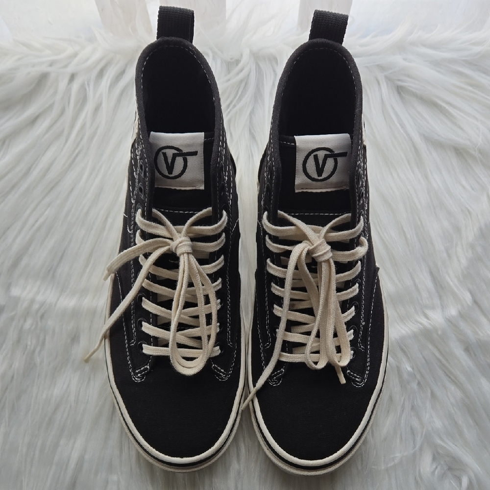 Vans - Sentry WC Hi Top Sneaker in Black/Marshmallow - Picture 2 of 6
